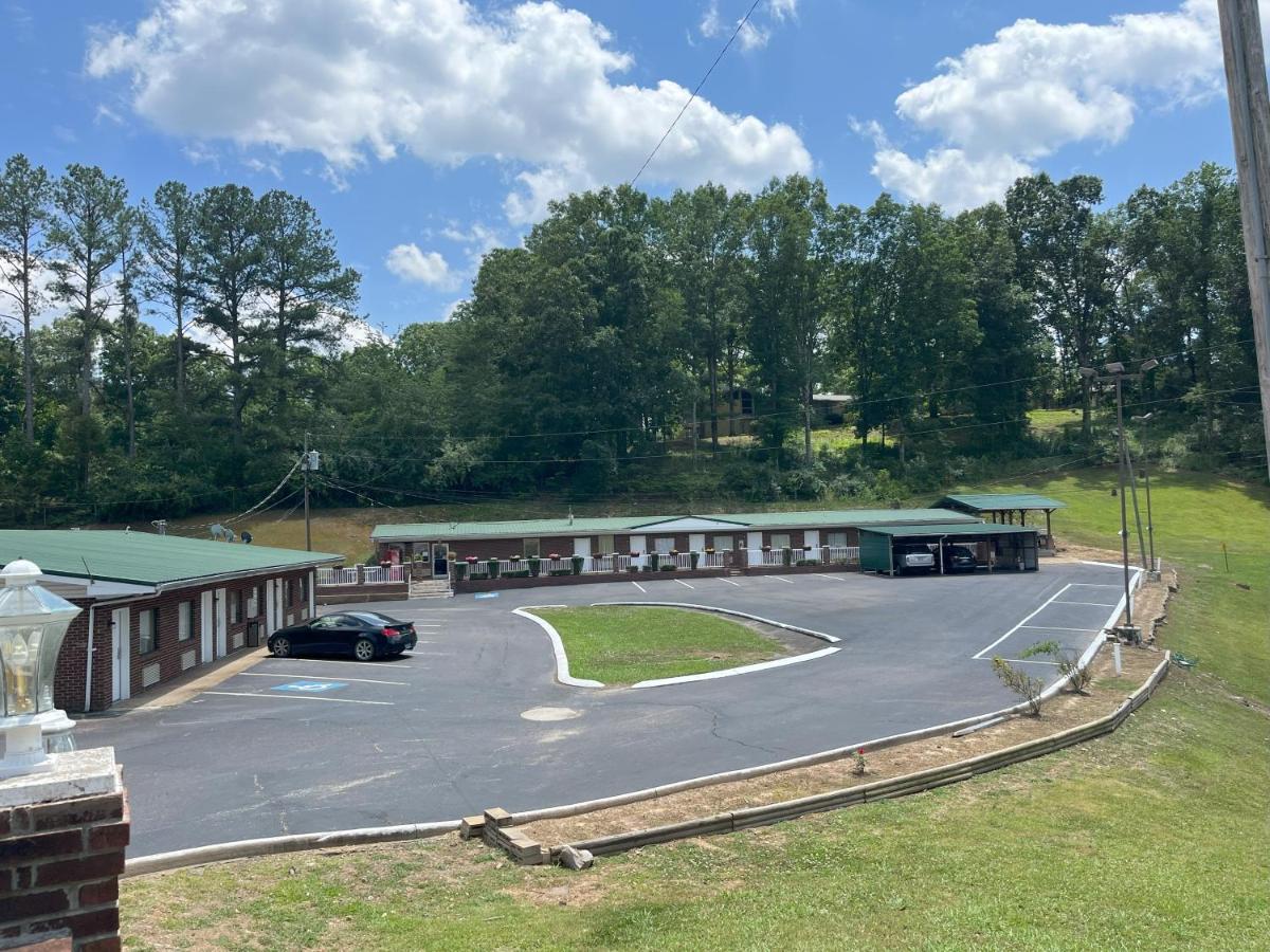 Pinetree Inn Parsons Exterior photo